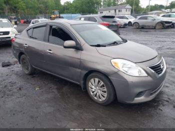  Salvage Nissan Versa