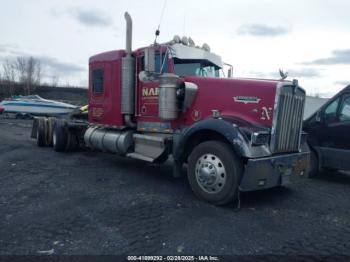  Salvage Kenworth W900