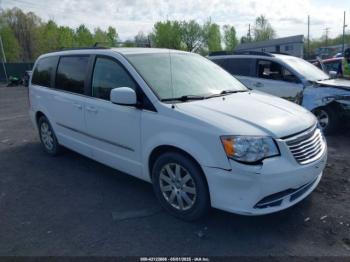  Salvage Chrysler Town & Country