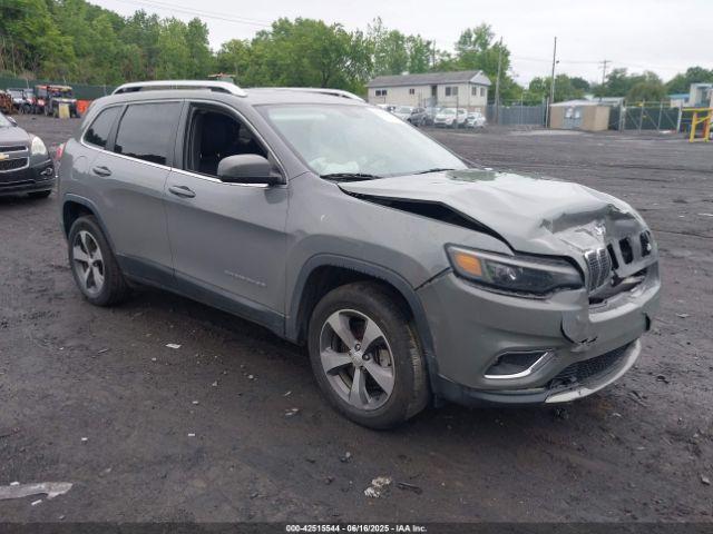  Salvage Jeep Cherokee