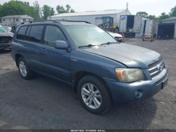  Salvage Toyota Highlander
