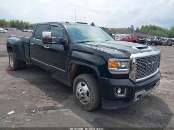  Salvage General Motors Sierra 3500HD