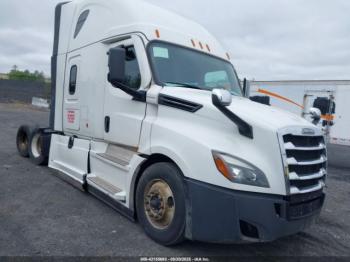  Salvage Freightliner New Cascadia 126