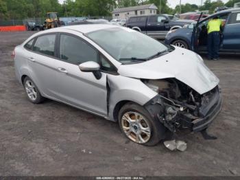  Salvage Ford Fiesta