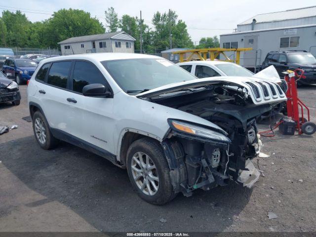  Salvage Jeep Cherokee
