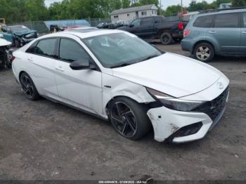  Salvage Hyundai ELANTRA