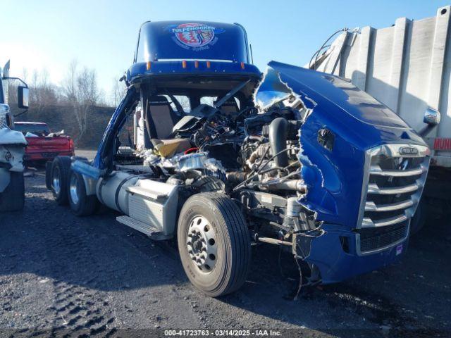  Salvage Freightliner New Cascadia 126