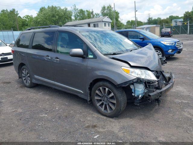  Salvage Toyota Sienna
