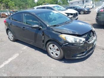  Salvage Kia Forte