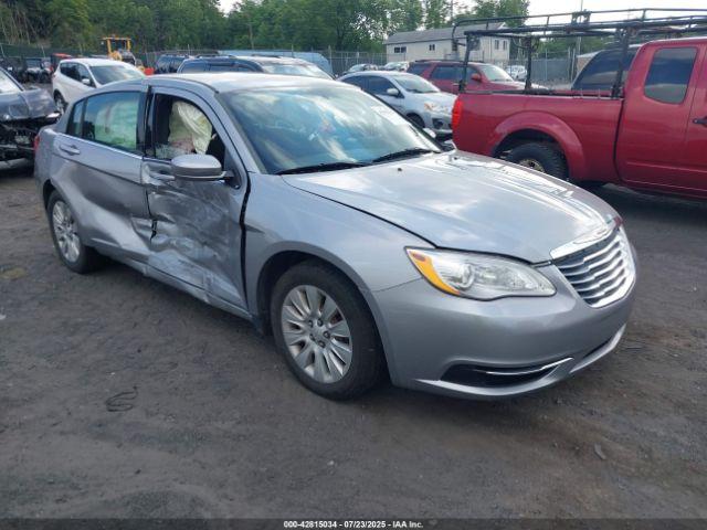  Salvage Chrysler 200