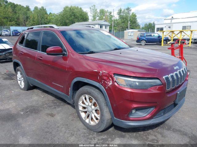  Salvage Jeep Cherokee