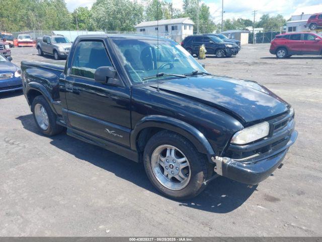  Salvage Chevrolet S-10