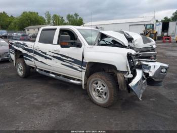  Salvage Chevrolet Silverado 2500