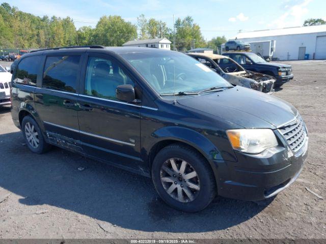  Salvage Chrysler Town & Country