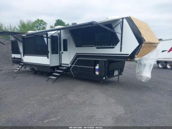  Salvage Brinkley Rv Model G 5th Wheel