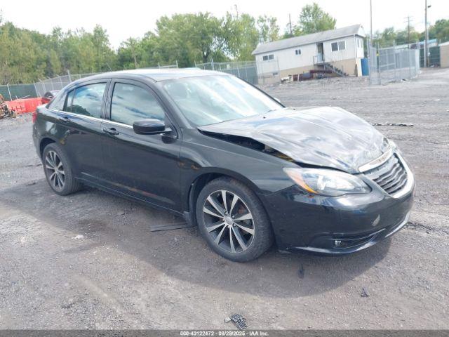  Salvage Chrysler 200