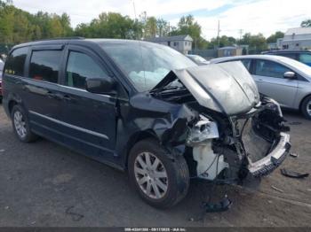  Salvage Chrysler Town & Country