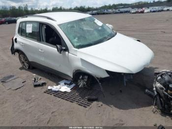  Salvage Volkswagen Tiguan