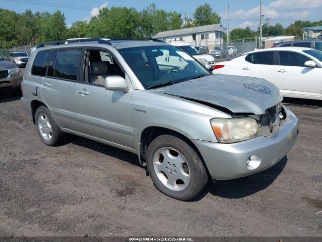  Salvage Toyota Highlander