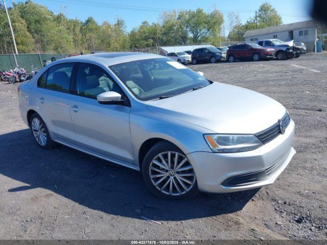  Salvage Volkswagen Jetta