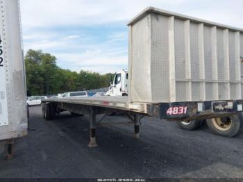  Salvage Great Dane Flat Bed