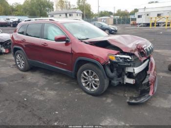  Salvage Jeep Cherokee