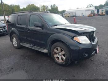  Salvage Nissan Pathfinder