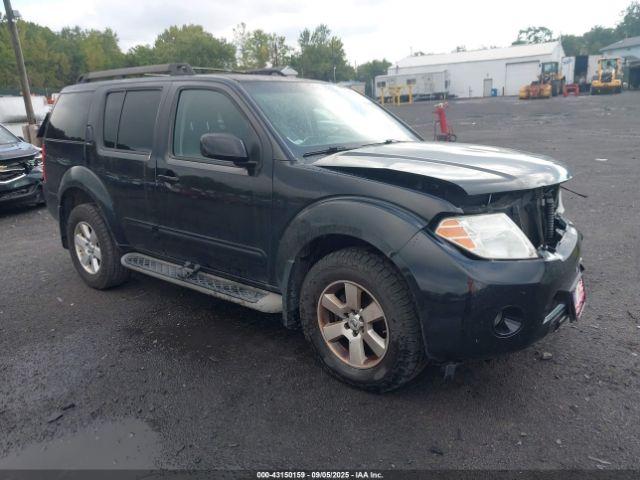  Salvage Nissan Pathfinder