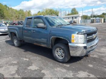  Salvage Chevrolet Silverado 2500