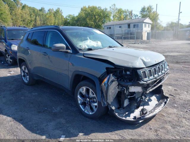  Salvage Jeep Compass