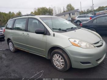  Salvage Toyota Sienna