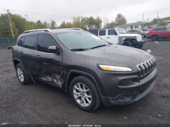  Salvage Jeep Cherokee