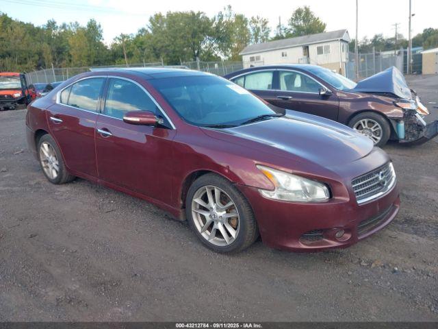  Salvage Nissan Maxima