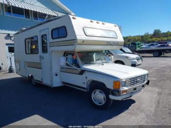  Salvage Toyota Pickup