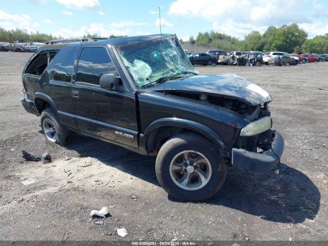  Salvage Chevrolet Blazer