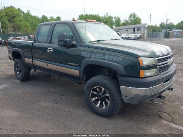  Salvage Chevrolet Silverado 2500