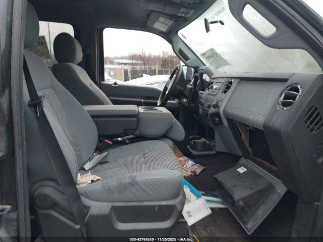 Ford F-250 Xlt Image 5