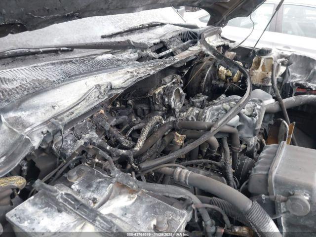 Ford F-250 Xlt Image 6