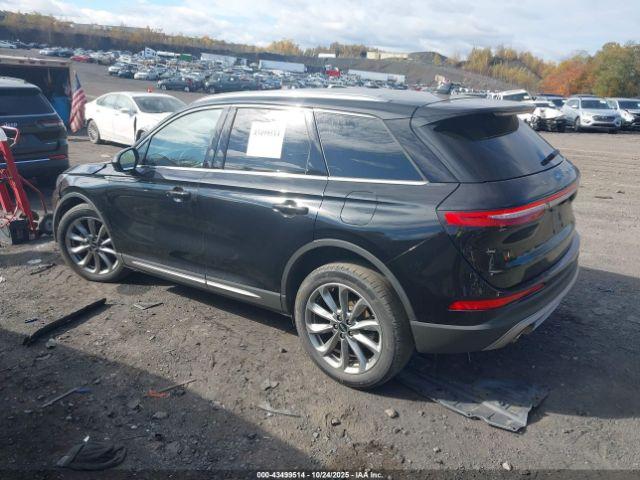 Lincoln Corsair Standard Image 4