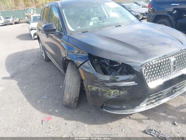 Lincoln Corsair Standard Image 7