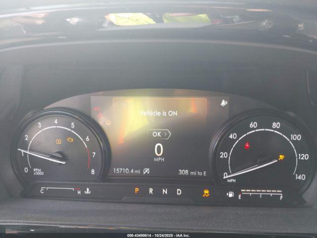 Lincoln Corsair Standard Image 15