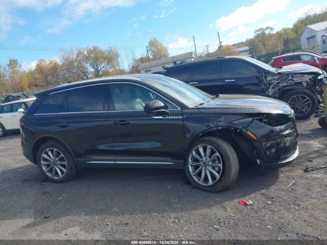 Lincoln Corsair Standard Image 16