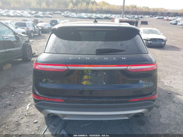 Lincoln Corsair Standard Image 11