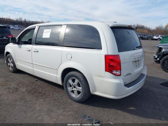 Dodge Grand Caravan Crew Image 16