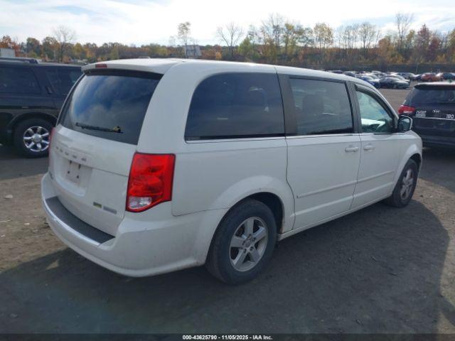 Dodge Grand Caravan Crew Image 12