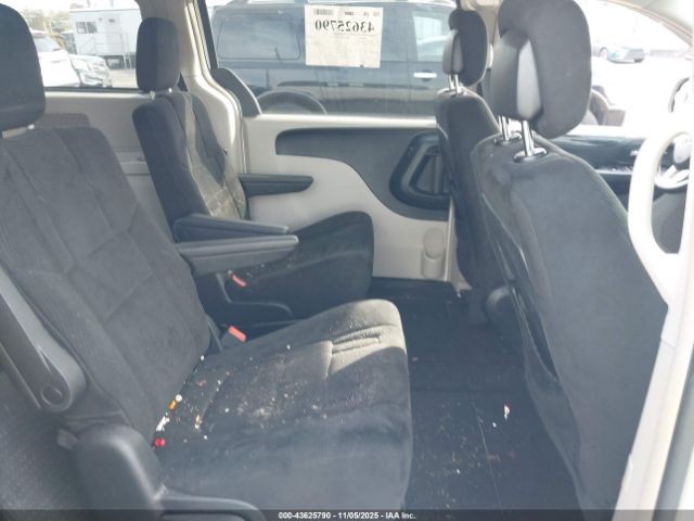 Dodge Grand Caravan Crew Image 13