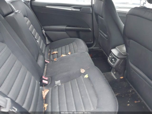 Ford Fusion Se Image 6