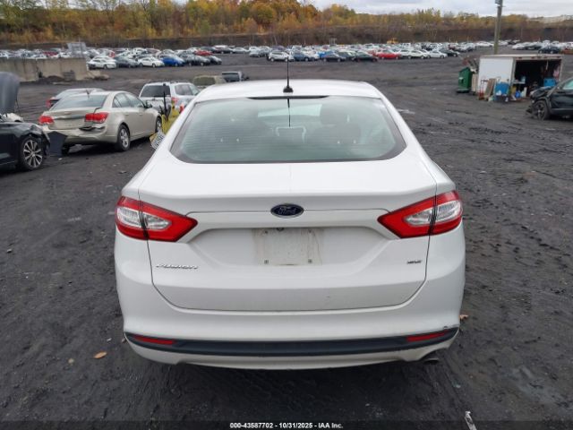 Ford Fusion Se Image 16