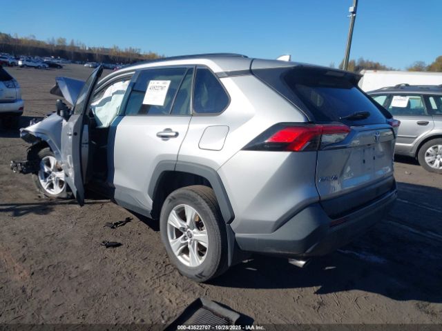 Toyota RAV4 Xle Image 6