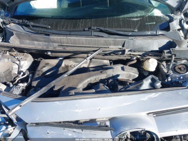 Toyota RAV4 Xle Image 12